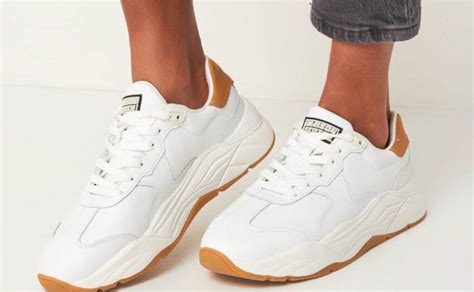 Witte sneakers voor dames koop je online bij de Bijenkorf